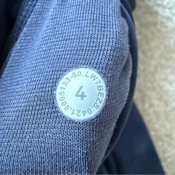 Lululemon Wunder Train High-Rise Short 6"  size 4 - Picture 5 of 7